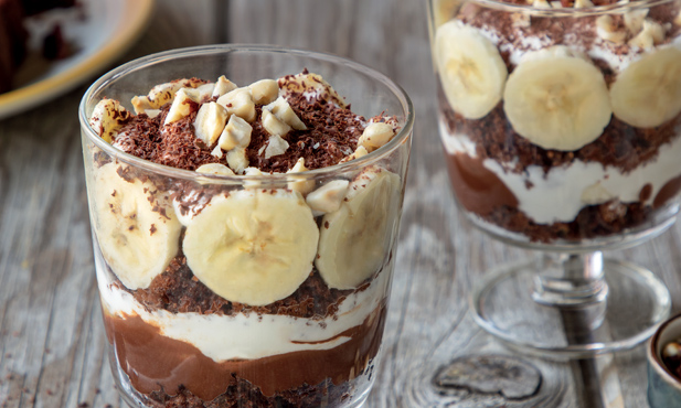 Trifle de chocolate com banana