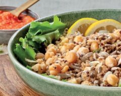 Salada de quinoa e grão