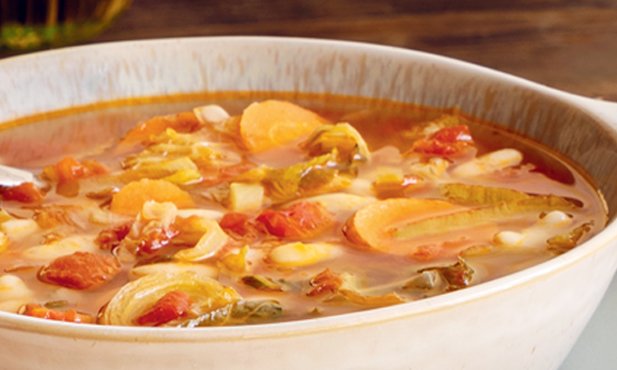 Sopa de tomate à portuguesa